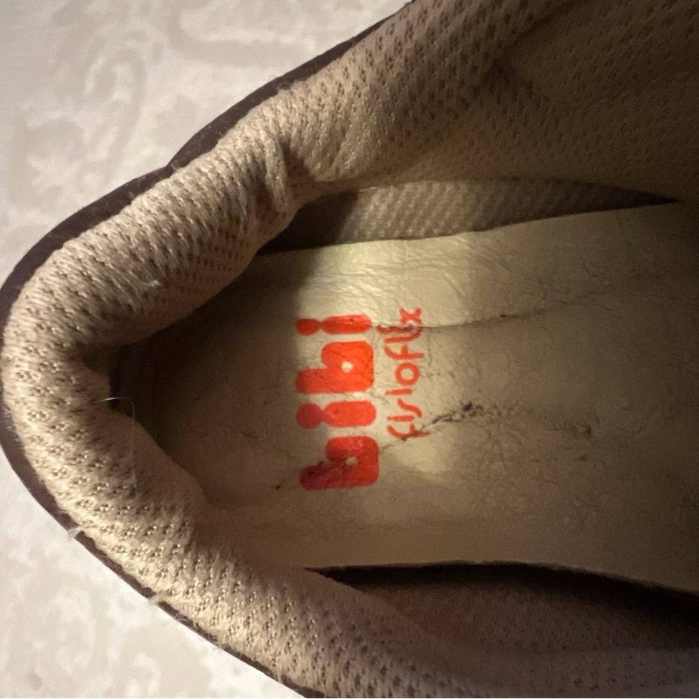 BiBi Tan and Brown Baby Walker Shoes Size 5.5 - Picture 8 of 9